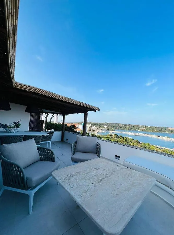 Terrazza Sul Mare A Porto Cervo Vila 0*,